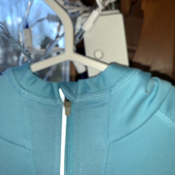 Sweater - Picture 4 of 4